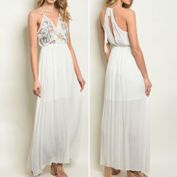 EMBELLISHED MAXI DRESS IN IVORY - Picture 3 of 8